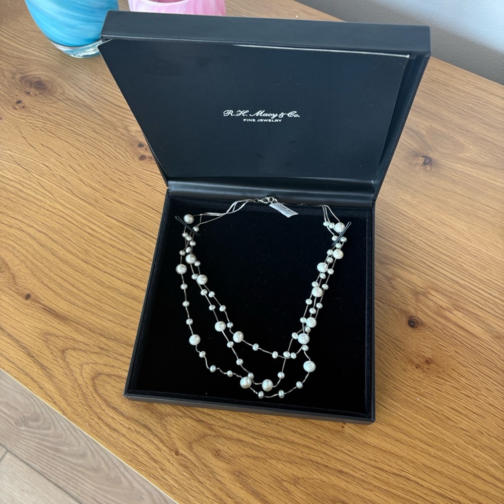 Macys Pearl necklace